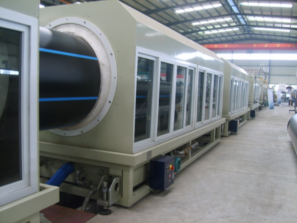 Những vấn đề biến dạng mặt cắt nào sẽ xảy ra trong ống nhựa được sản xuất bởi máy đùn