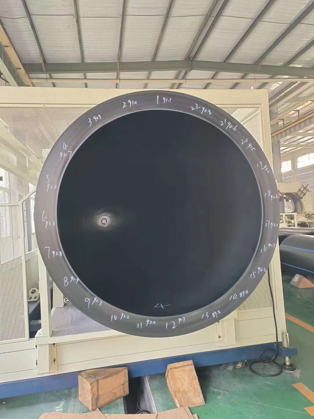 Ống có độ dày cao và đường kính lớn: làm thế nào để tránh võng khi đùn ống