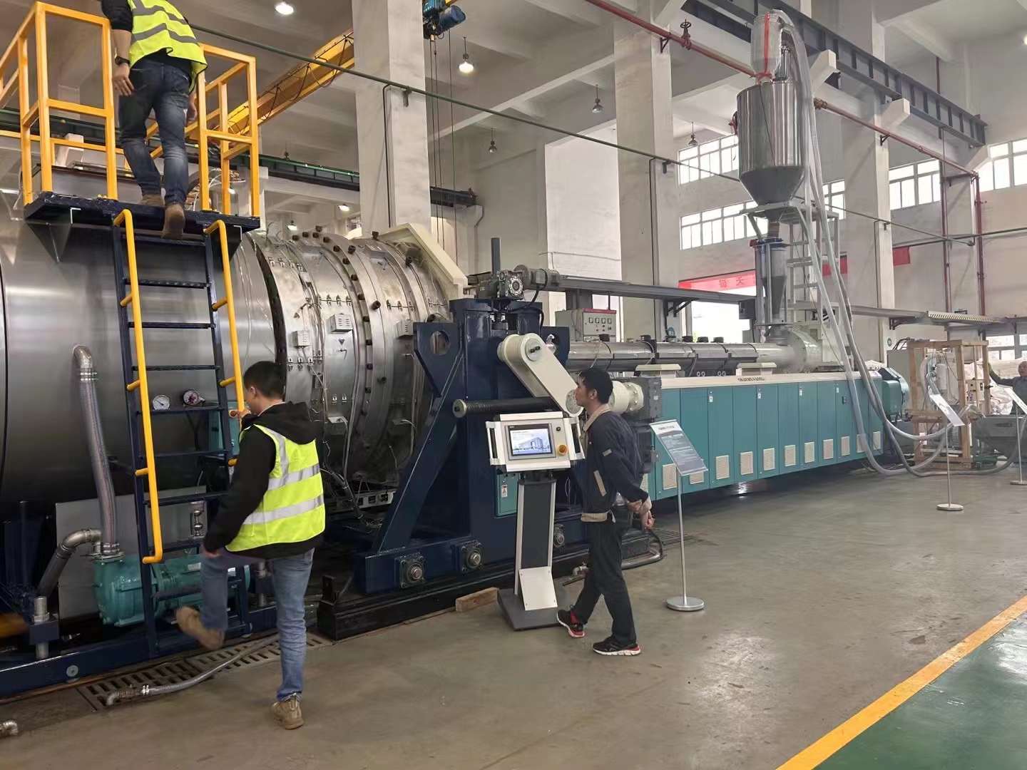 Fang Li phân tích nguyên lý, ứng dụng và phát triển dây chuyền sản xuất ống đùn