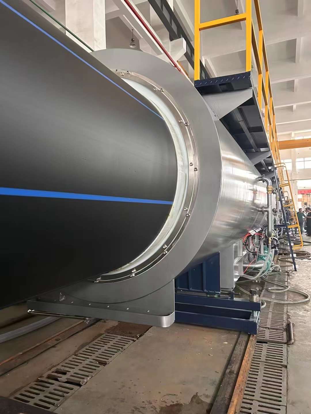 Phân tích nguyên nhân rỗ bề mặt trong quá trình sản xuất ống PVC và ống PE